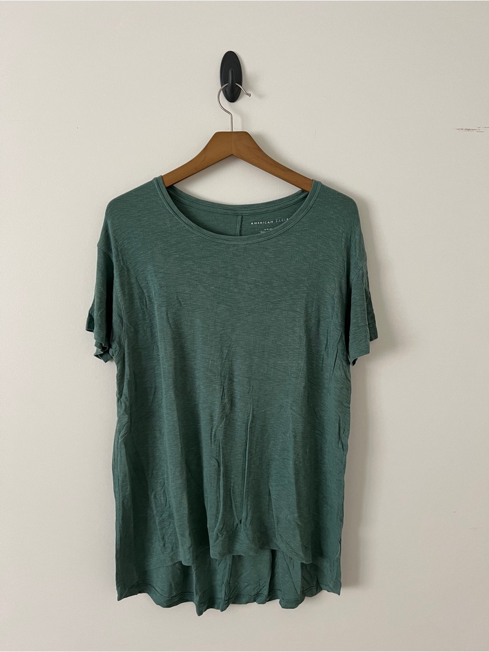 American Eagle Outfitters Forest Green Short Sleeve Crew Tee
